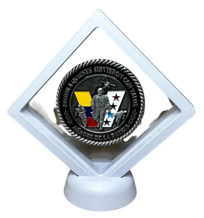 Moneda Homenaje Veteranos Colombia en Marco Flotante Blanco | Fuerzas Armadas Edición Especial