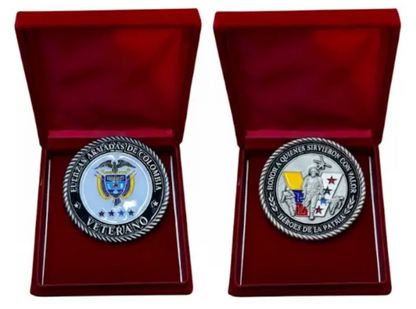Moneda Homenaje Veteranos Colombia en Caja de Terciopelo Roja | Fuerzas Armadas Edición Especial