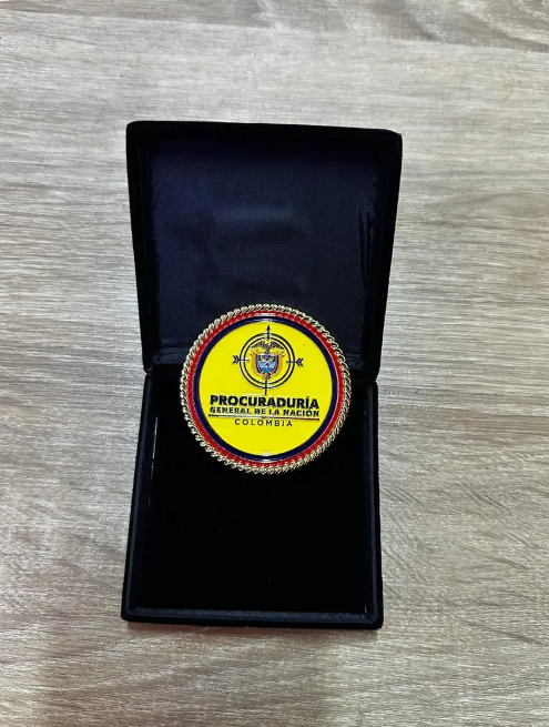 Moneda Conmemorativa Procuraduría General Nación Caja de Terciopelo Negro de Lujo