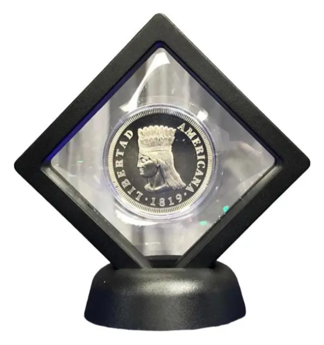 Moneda Bicentenario Conmemorativa en Marco Flotante Negro de Lujo