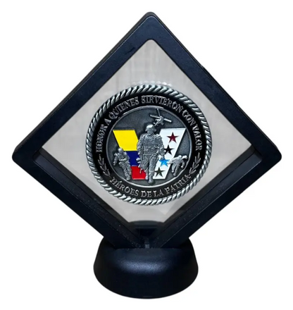 Moneda Homenaje Veteranos Colombia en Marco Flotante Negro | Fuerzas Armadas Edición Especial