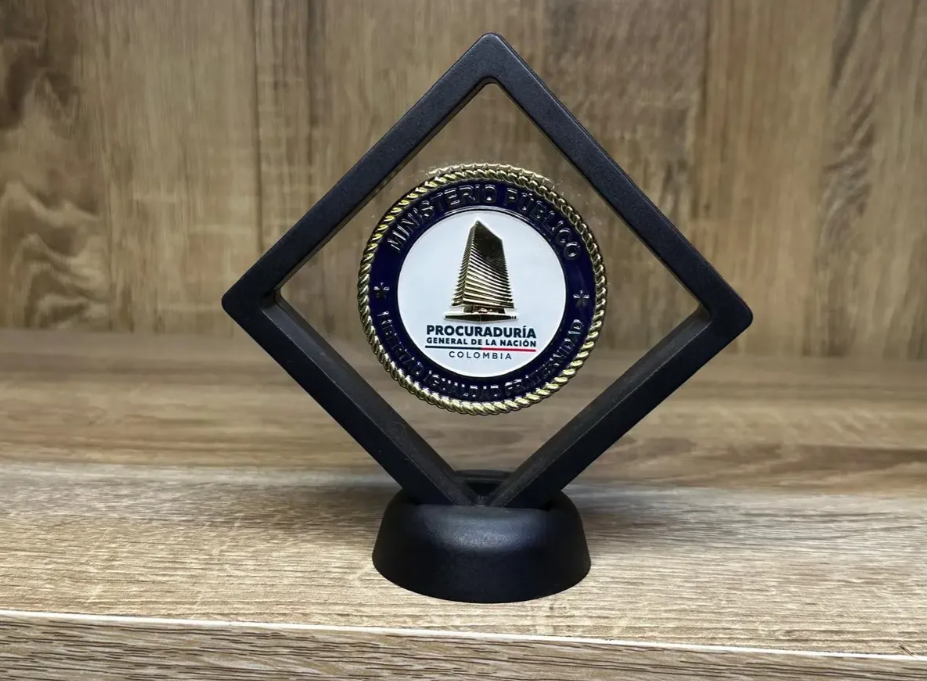Moneda Conmemorativa Procuraduría General Nación Marco Flotante Negro de Lujo